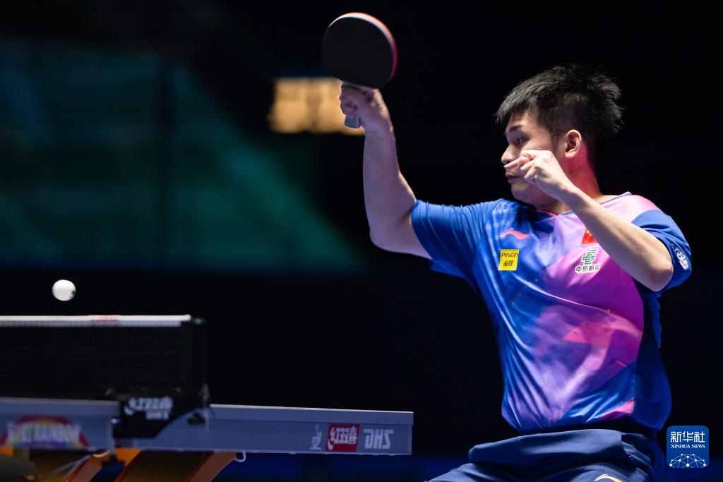 他们通过科 他们通过科