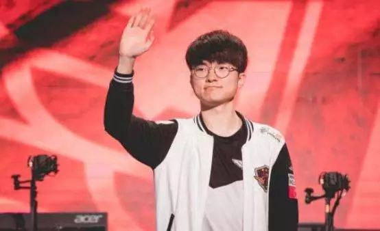 阿尔瓦雷斯社媒致敬迪马利亚：你的奉献将永载阿根廷足坛史册