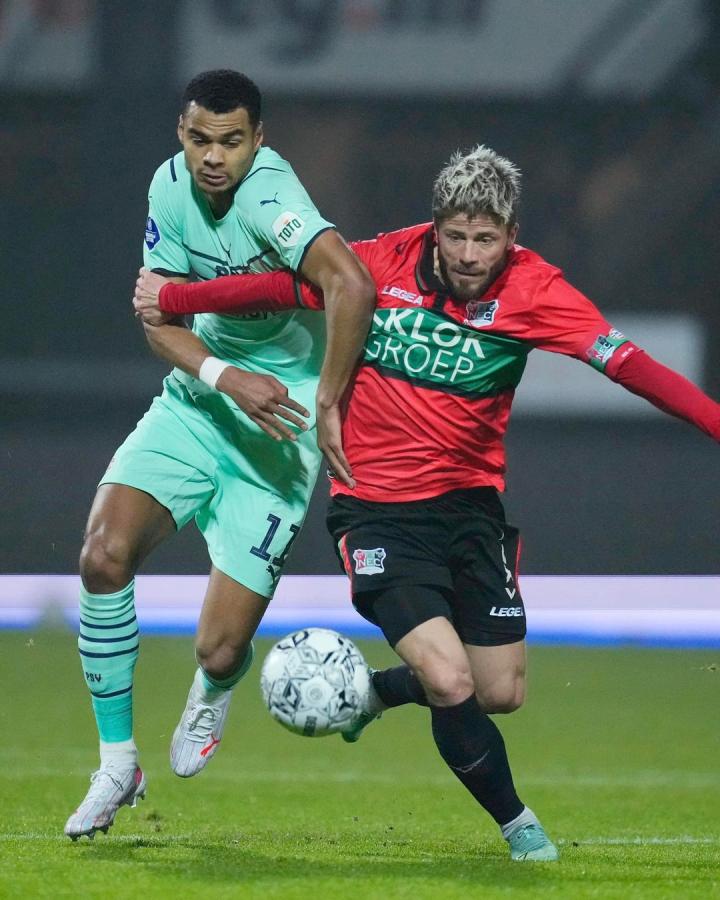 随之被重塑 随之被重塑