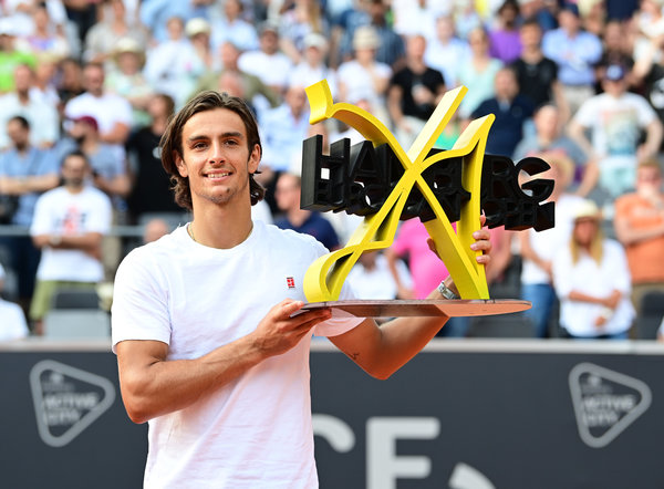 让守方错位 让守方错位